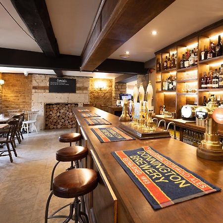 The Fox At Barrington Hotel Burford Exterior photo