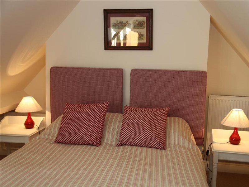The Fox At Barrington Hotel Burford Exterior photo