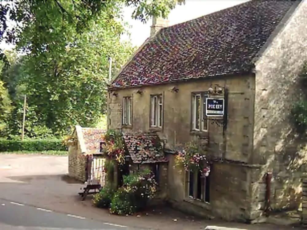 The Fox At Barrington Hotel Burford Exterior photo